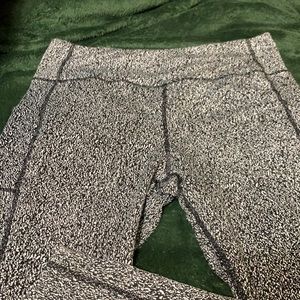 Black and white fleece lined leggings